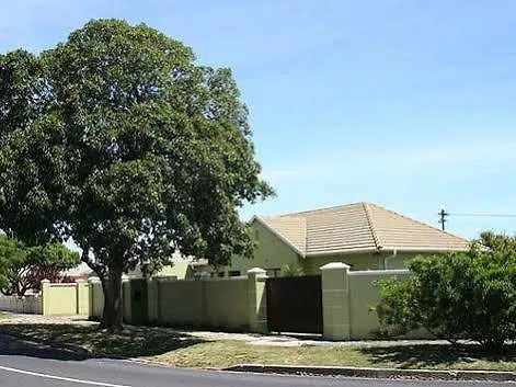 *** Bed & Breakfast 41 On Cedar Bed And Breakfast Thornton South Africa